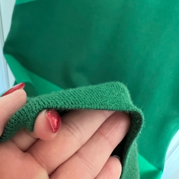 Green dress - Picture 3 of 5